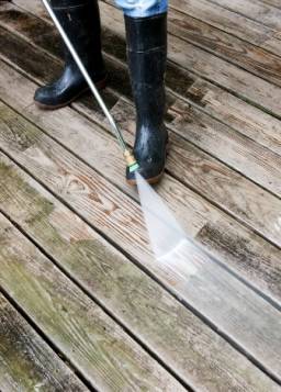 Tips on ipe deck maintenance